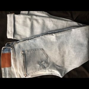 H&M RIPPED DENIM JEANS